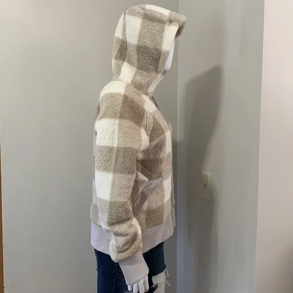 The North Face Jacket - Picture 3 of 14